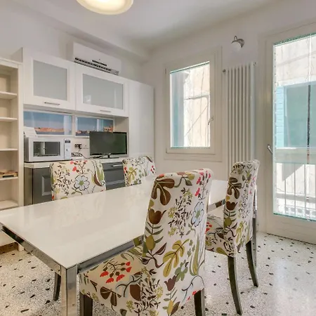 Holiday Le Guglie * البندقية